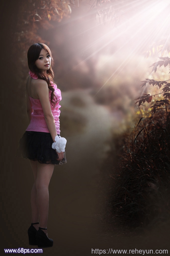 打造阳光照射树林背景女生照片的PS教程插图1